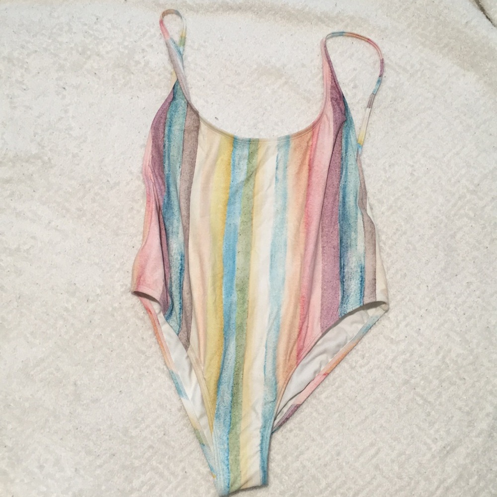 EUC billabong cheeky one piece